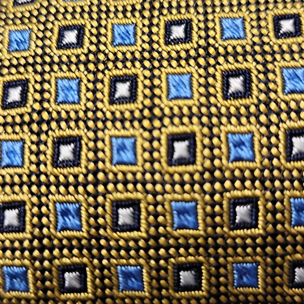 BROOKS BROTHERS 100% SILK NECKTIE - Picture 12 of 12